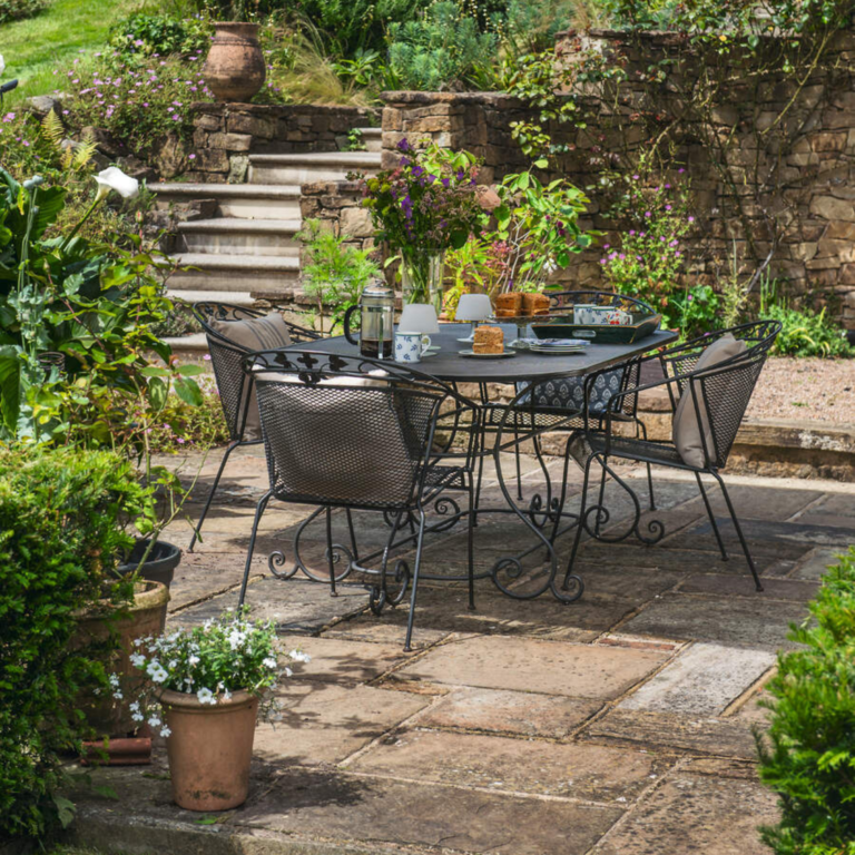 French Courtyard Ideas