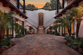 Hacienda Courtyard Idea